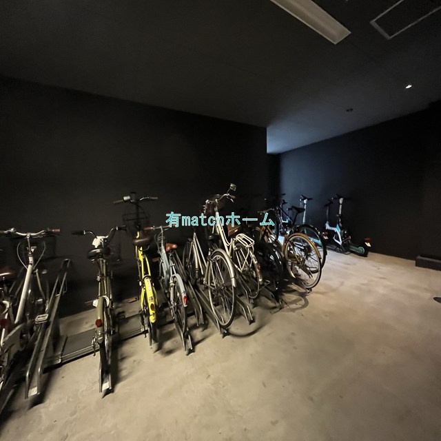 S-RESIDENCE天満Gracisの駐車場