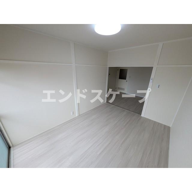 ハイツ荒川の居間・リビング|高崎、前橋のお部屋探しはエンドスケープまで！お客様の理想お聞かせ下さい♪