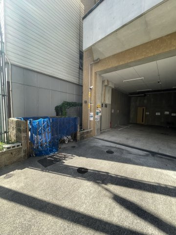 FEEL DOIの駐車場