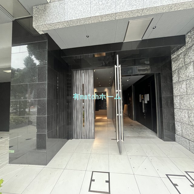 S-RESIDENCE天満Gracisのエントランス
