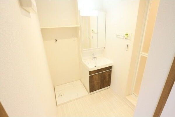 REGALEST Nagoya EdgeGateの洗面所