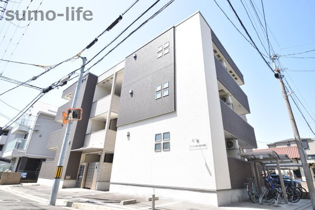 フジパレス塚口本町Ⅱ番館のエントランス