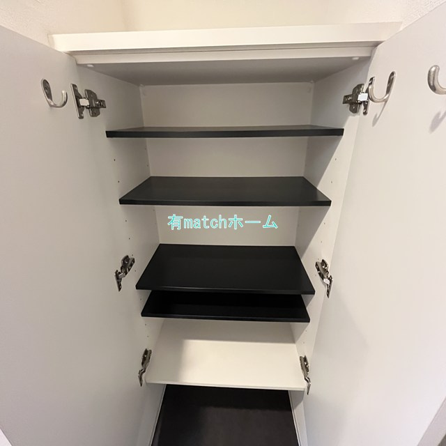 セレニテ本町東リアンの収納