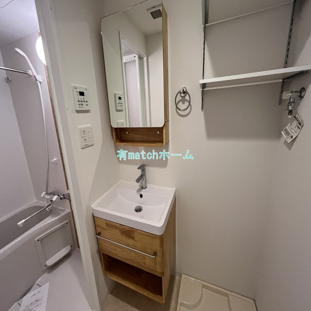 セレニテ本町東リアンの洗面所