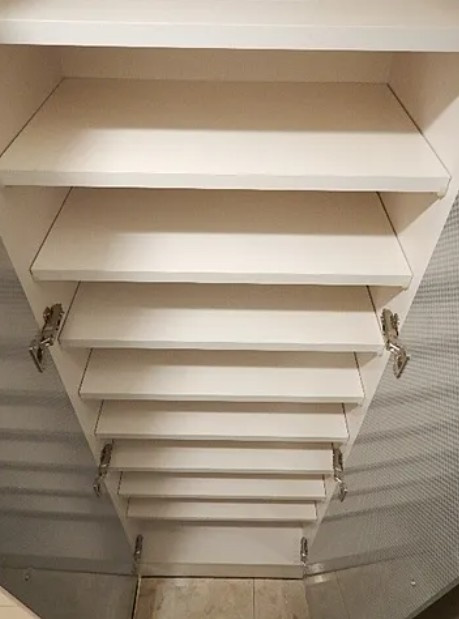 中央区日本橋馬喰町２丁目の賃貸マンションの玄関