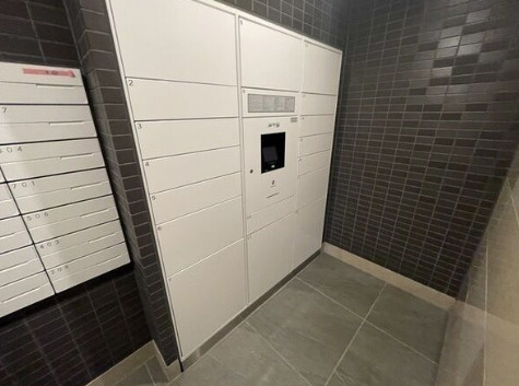 プレサンス名古屋菊井セルカのロビー