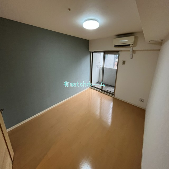 フロンティアコート堺筋本町の居間・リビング