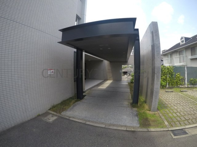 【エントランス】 | ドミトリオ仁王田