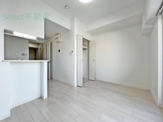 THE RESIDENCE SHIGAHONDORIの居間・リビング