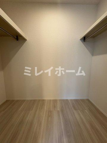 DPaina中央の収納
