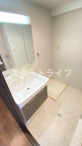 大阪市淀川区西宮原２丁目の賃貸マンションの洗面所
