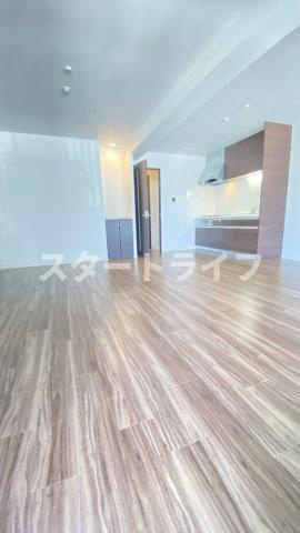 大阪市淀川区西宮原２丁目の賃貸マンションの居間・リビング