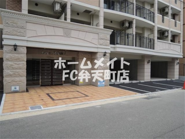 【エントランス】 | ラグゼドーム前II | 毎日通るエントランスはこのようになっています