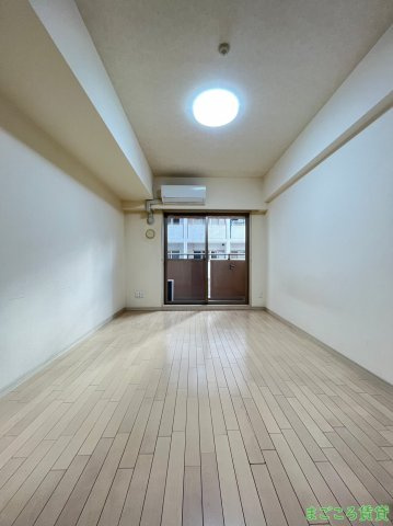 【洋室】 | ジュネーゼグラン心斎橋東