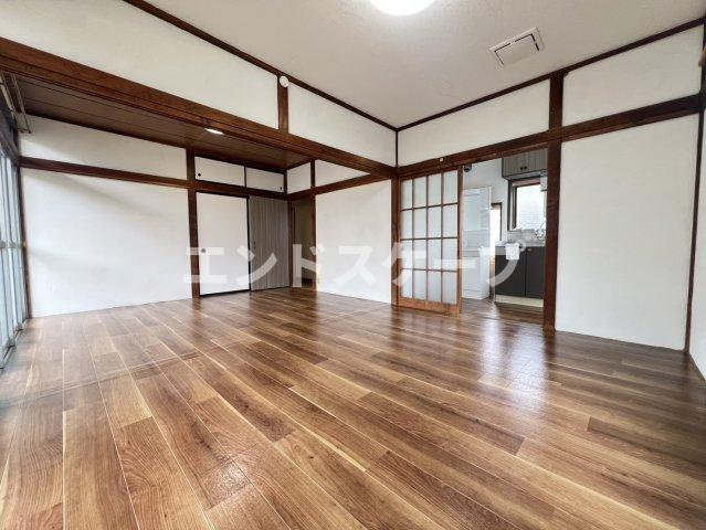 吉井町レジデンスの居間・リビング|高崎、前橋のお部屋探しはエンドスケープまで！お客様の理想お聞かせ下さい♪