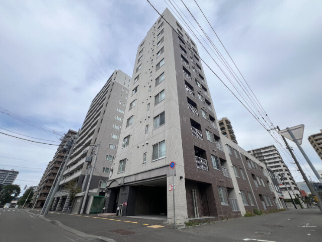 クラッセ知事公館前