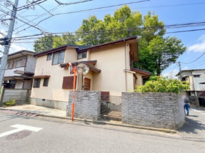【外観】 | 【仲介手数料４２０万円が４０％ＯＦＦで２５０万円！】■ウルトラマン商店街のサミットまで１５０米 | 諸費用１７０万円ＯＦＦ！
■角地で、南側には神社の木々を望みます
■祖師ヶ谷大蔵駅13分ですが、おすすめの場所です
■ウルトラマン商店街のサミット、マクドナルドまで約１５０米