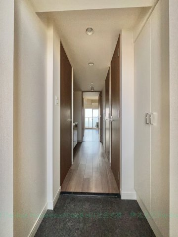 プレサンス大須観音の玄関