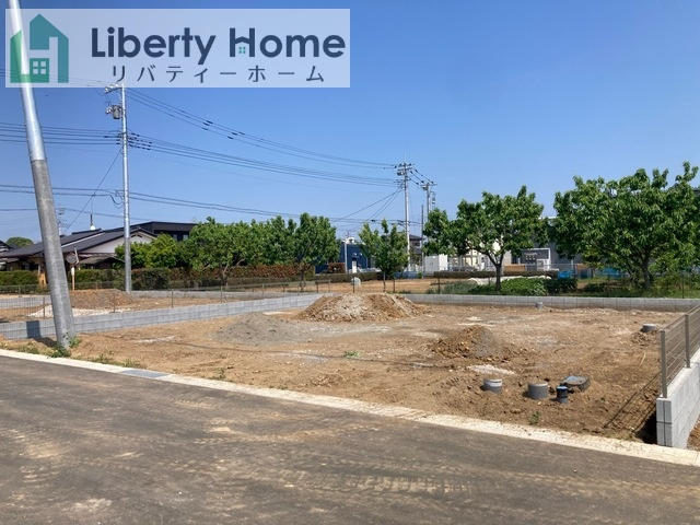 笠間市旭町第13　10号棟　新築戸建の前面道路含む現地写真