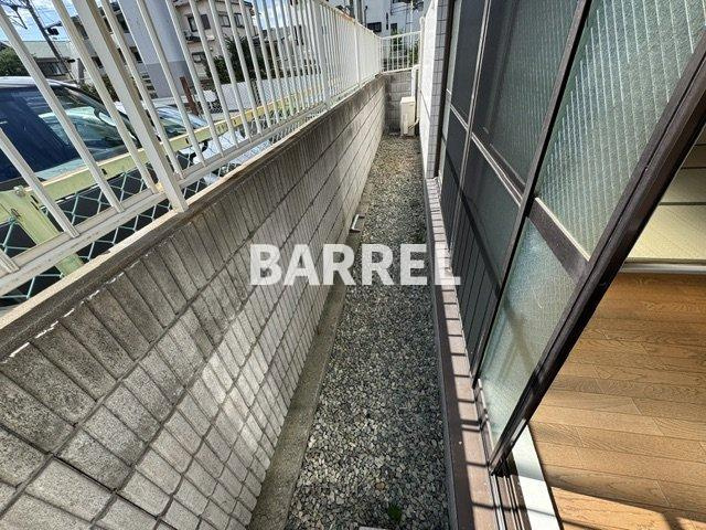 メゾンタカノのバルコニー