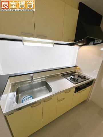 【キッチン】 | アヴォワール丸の内
