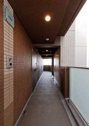 DIPS十条仲原WESTのロビー