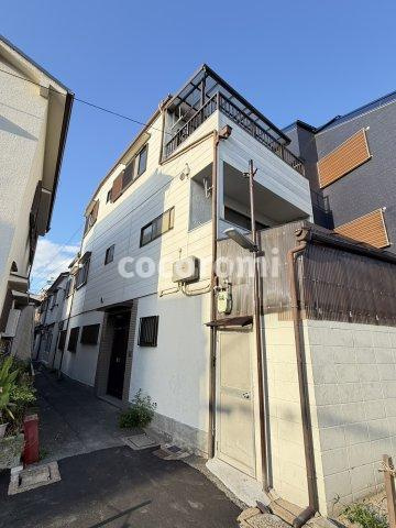 門真市本町大型戸建てのエントランス