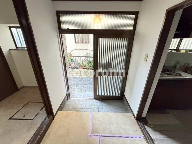 門真市本町大型戸建てのロビー