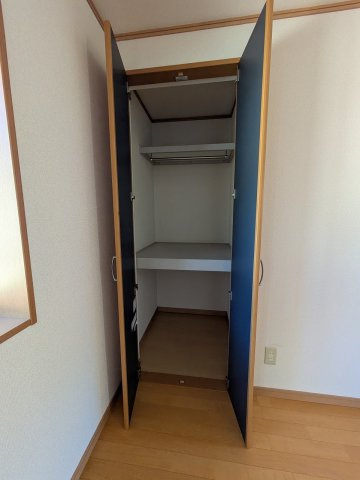 9808大江貸家の収納|２階の洋室の収納です