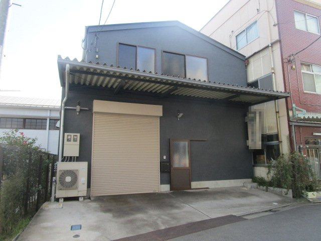 墨田区墨田３丁目の倉庫