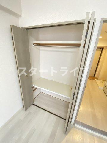 大阪市淀川区十三本町１丁目の賃貸マンションの収納