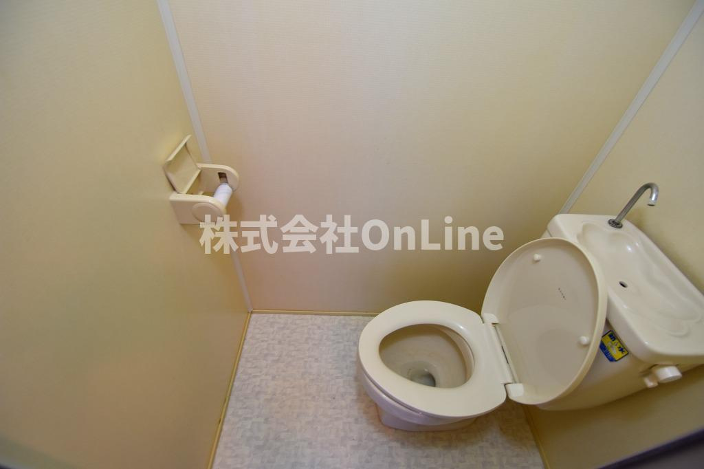 D2ハウス若江岩田のトイレ
