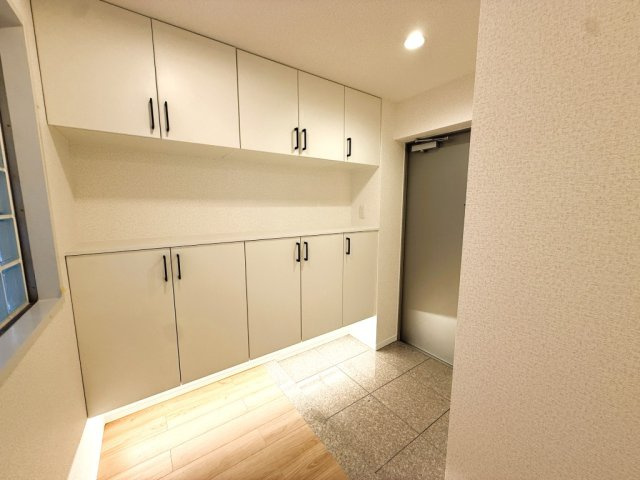 バンベール池下南の玄関|シンプルで使いやすい玄関です