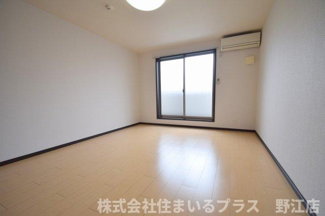 フジパレス城東諏訪Ⅵ番館の居間・リビング
