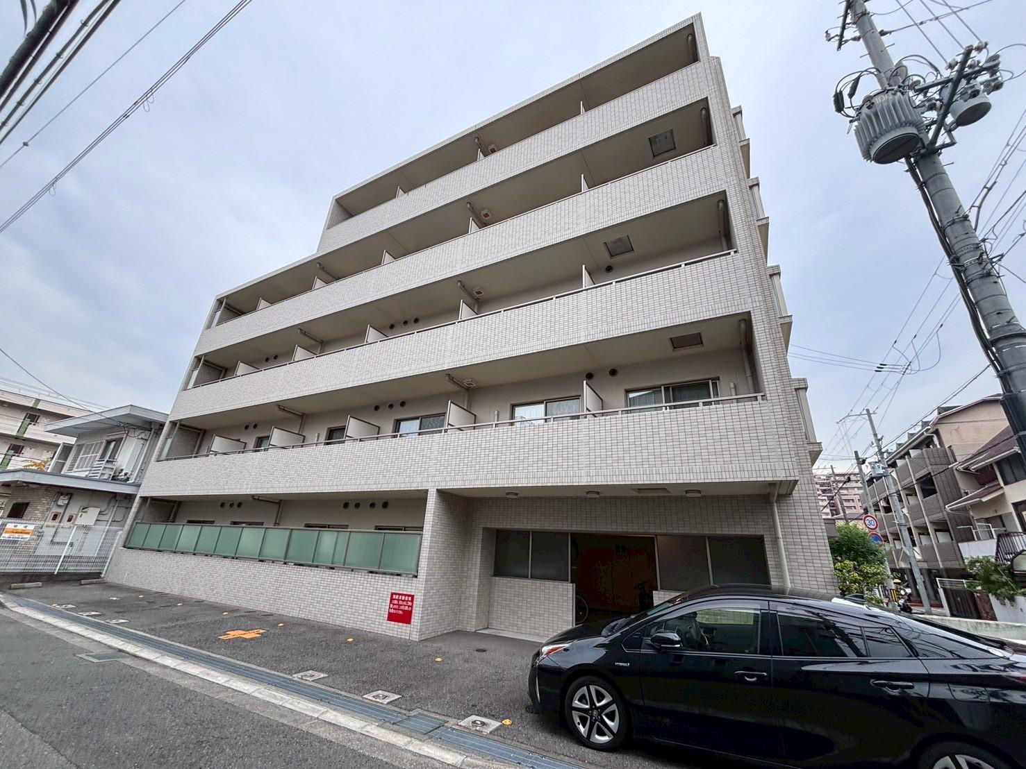 ラフォルテ南塚口の外観