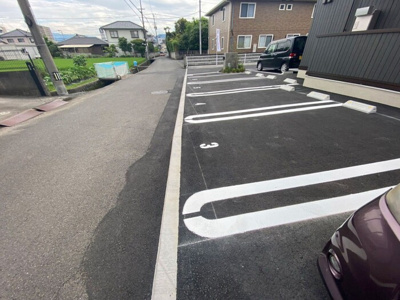 【駐車場】 | ベルナシェンテ南松山