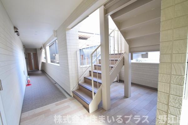 ベルフィオーレ鴫野のロビー