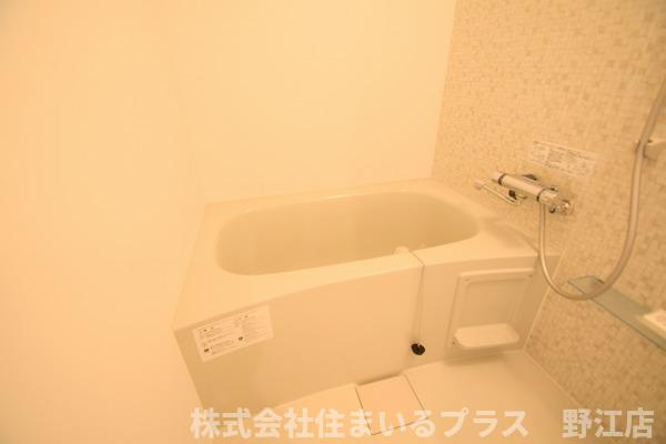 ベルフィオーレ鴫野の浴室