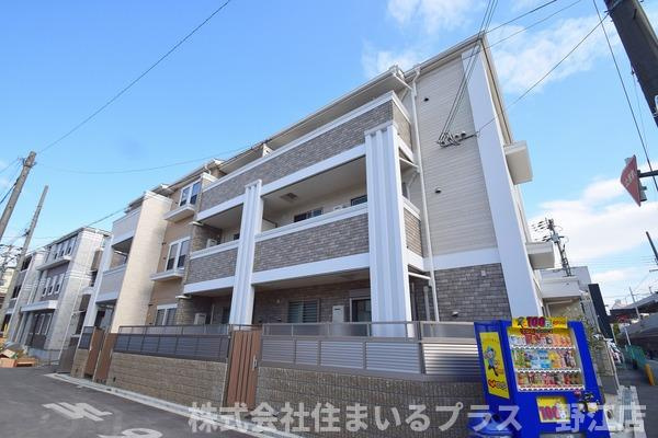 ベルフィオーレ鴫野の外観