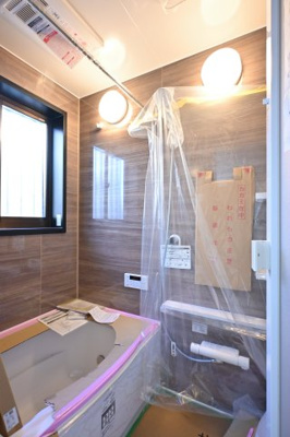 【浴室】 | 太田市上小林町 中古戸建住宅 | お風呂も入れ替え済みです♪落ち着いた木目がお洒落ですね♪