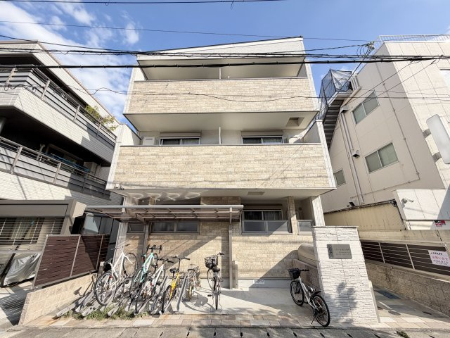 ラモーナ東大物町の外観