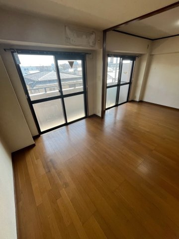 エクセレンス芦屋の居間・リビング