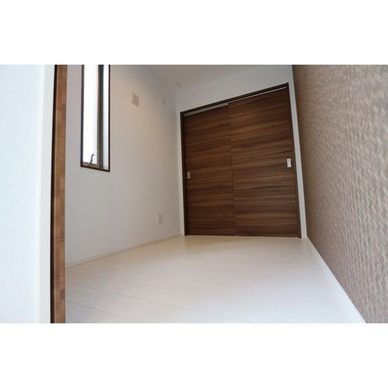 【寝室】GRANDTIC HAPPY八田