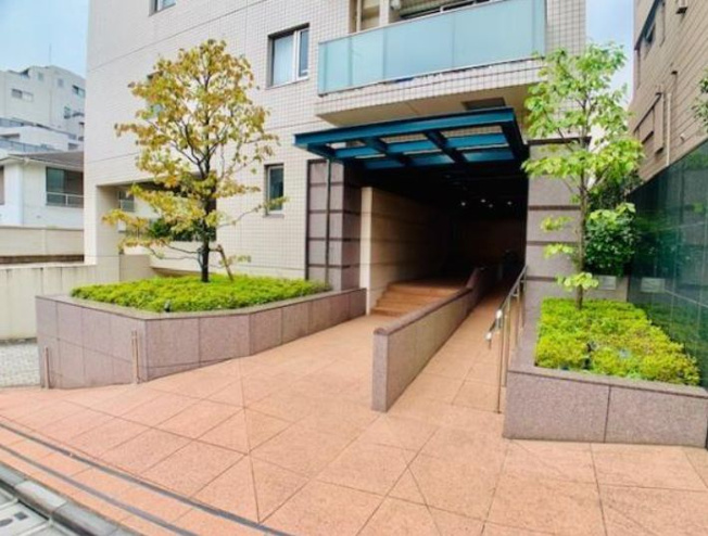 【エントランス】ＤＯＧＷＯＯＤ南麻布