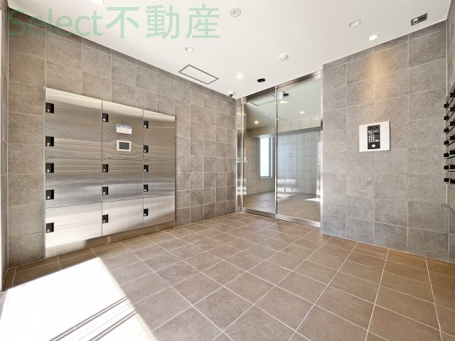 エステート金山のエントランス