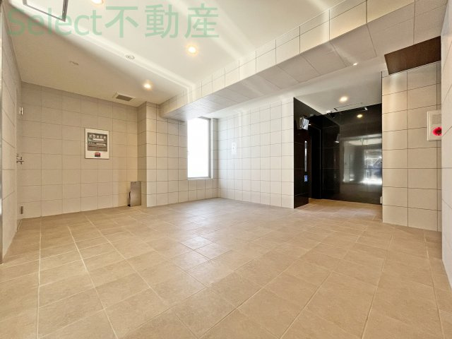 エステート金山のエントランス