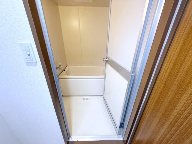 【浴室】 | エクセランド旭町 | 清潔感のある快適バスルーム♪
