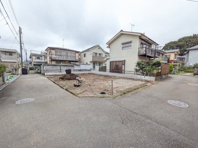 八王子市　打越町　新築一戸建て　６期の前面道路含む現地写真|～西側4ｍ・南側4ｍ道路に面しています～