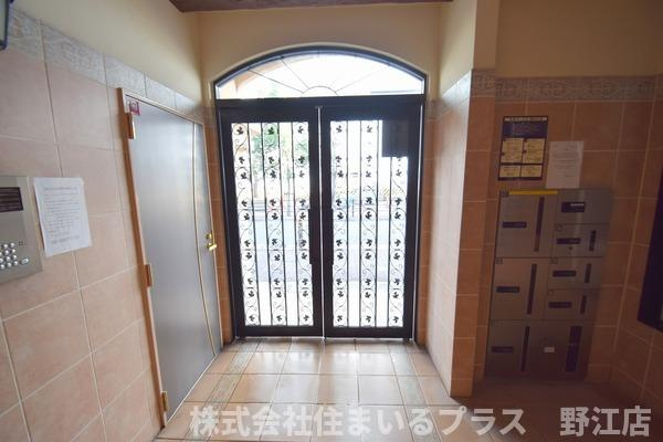 カサデラ・フェリシダのエントランス