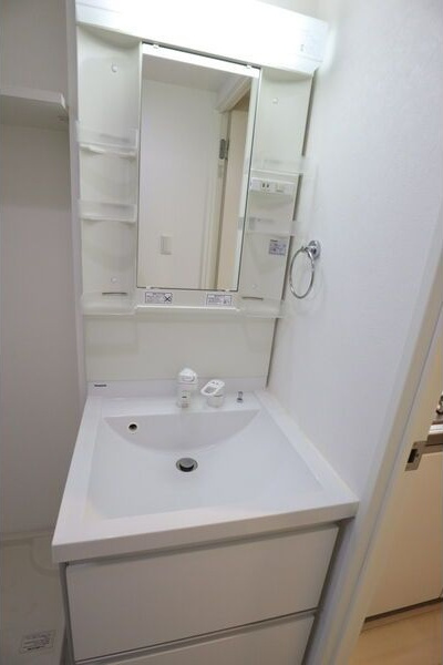 Residence Kamimaezuの洗面所